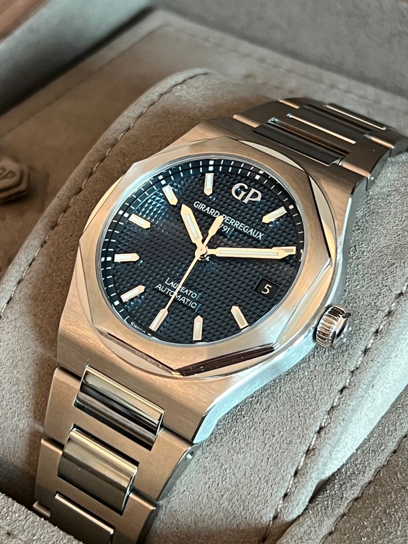 Girard perregaux laureato 38mm sales