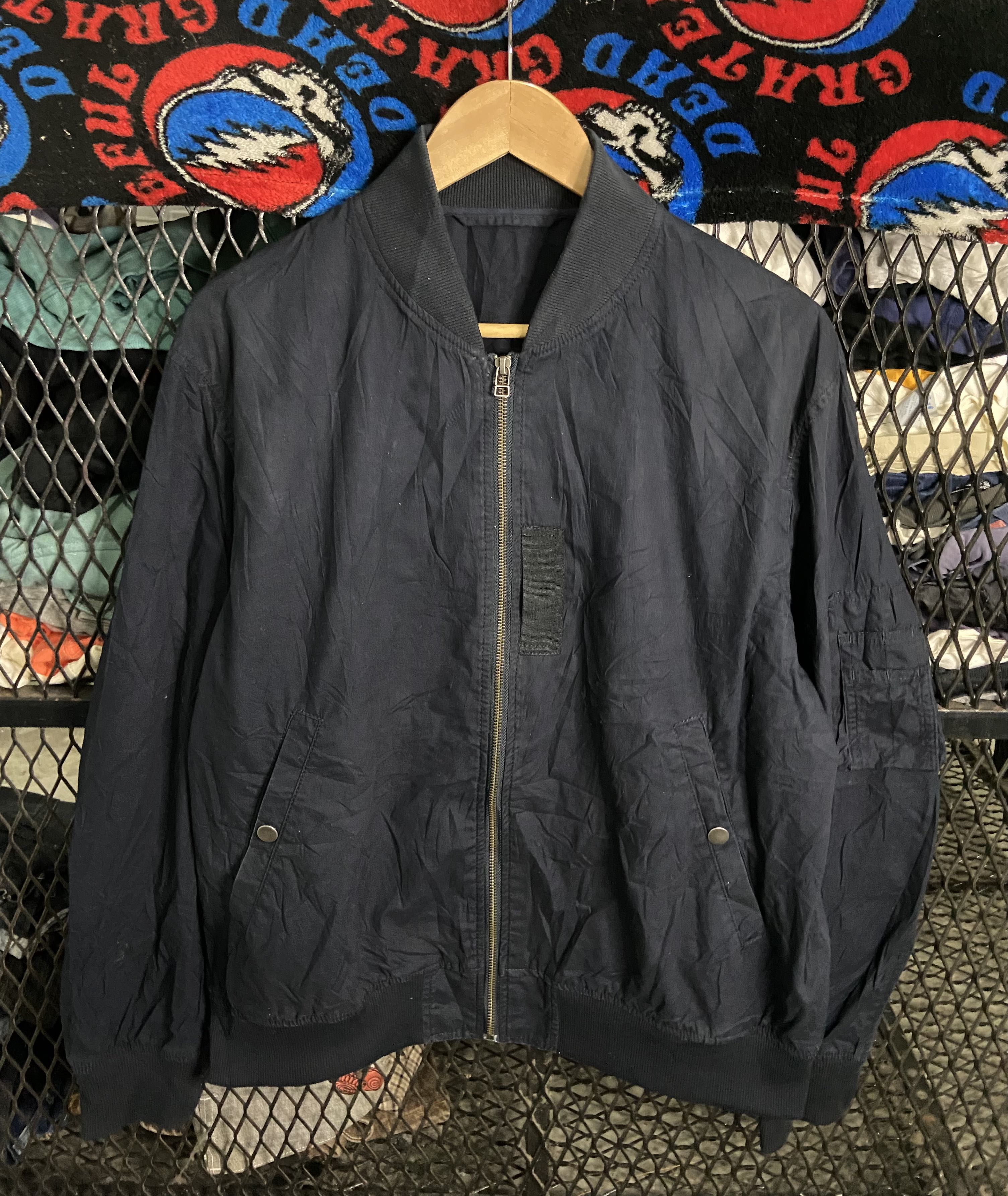 Gu Bomber Jacket, Men's Fashion, Coats, Jackets and Outerwear on Carousell