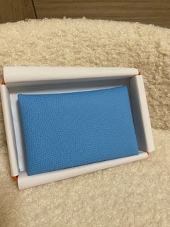 （分類：）位於 。 由 VCluxuryyy 提交（商品編號 1172681227，圖片 1）。簡介： 。