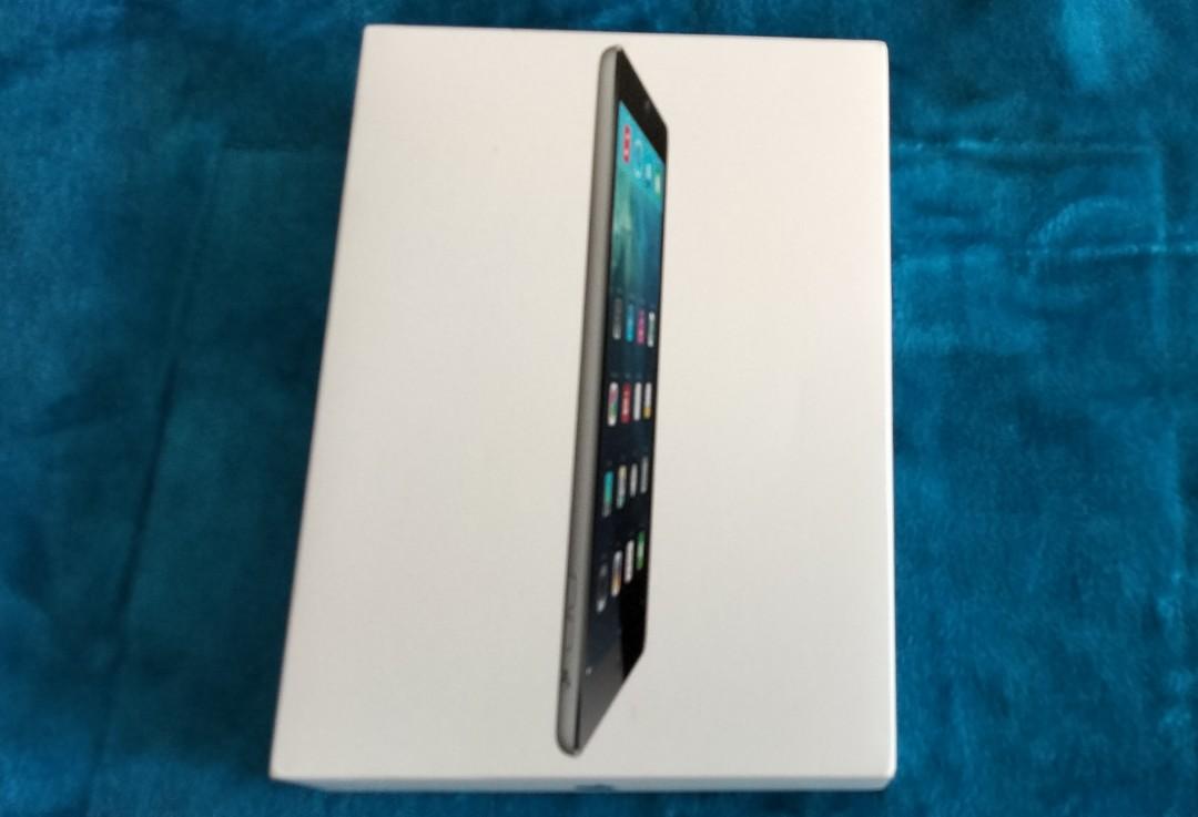 Ipad box (Category: Laptops & Notebooks) located in Kampar. Submitted by dareong123 (Listing ID 1172754995, Image 1). Description: Ipad air box for sell. Well kept in good condition..