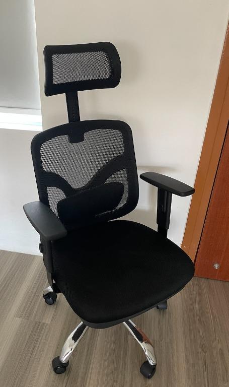 JIJI SG EXECUTIVE II Office Chair Furniture Home Living Furniture Chairs on Carousell