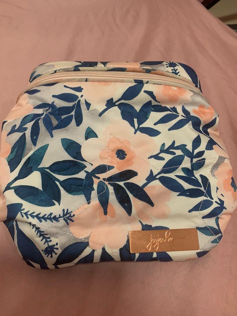 Jujube fuel cell (Category: Other Babies Going Out Needs) located in Manila. Submitted by babygshopee (Listing ID 1172693382, Image 1). Description: .