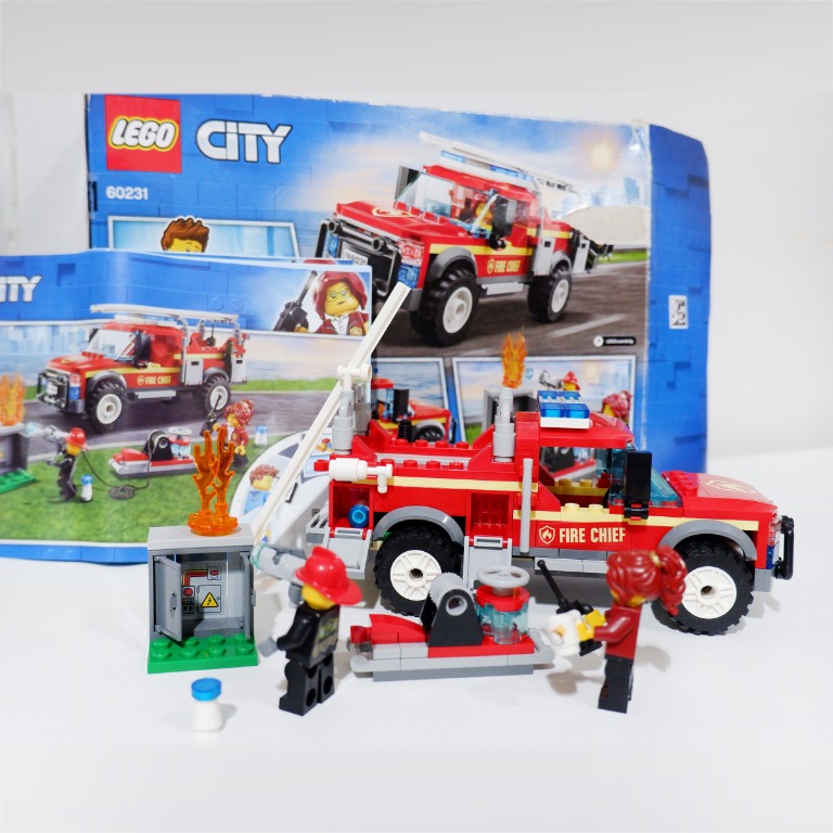 Lego city fire chief discount response truck 60231 building kit