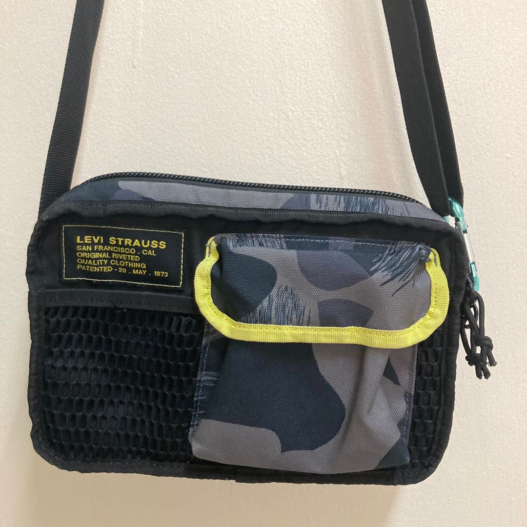 Levis sling bag hotsell
