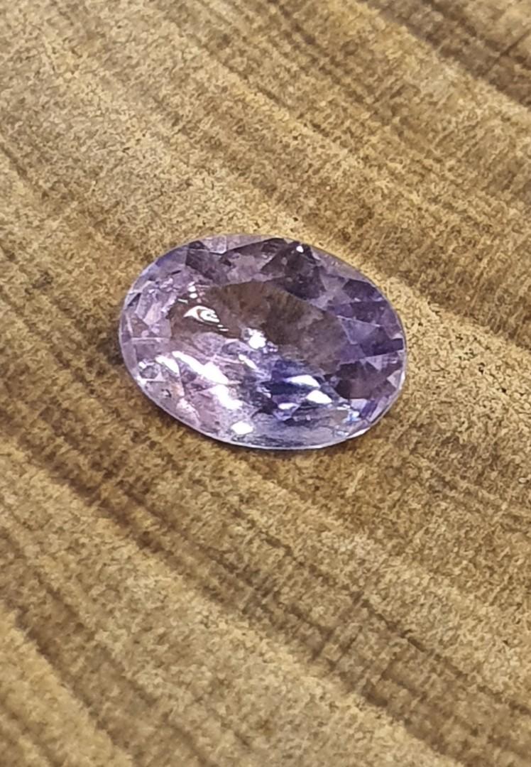 Light Purple Sapphire from Ceylon Sri Lanka 0.60 Carats