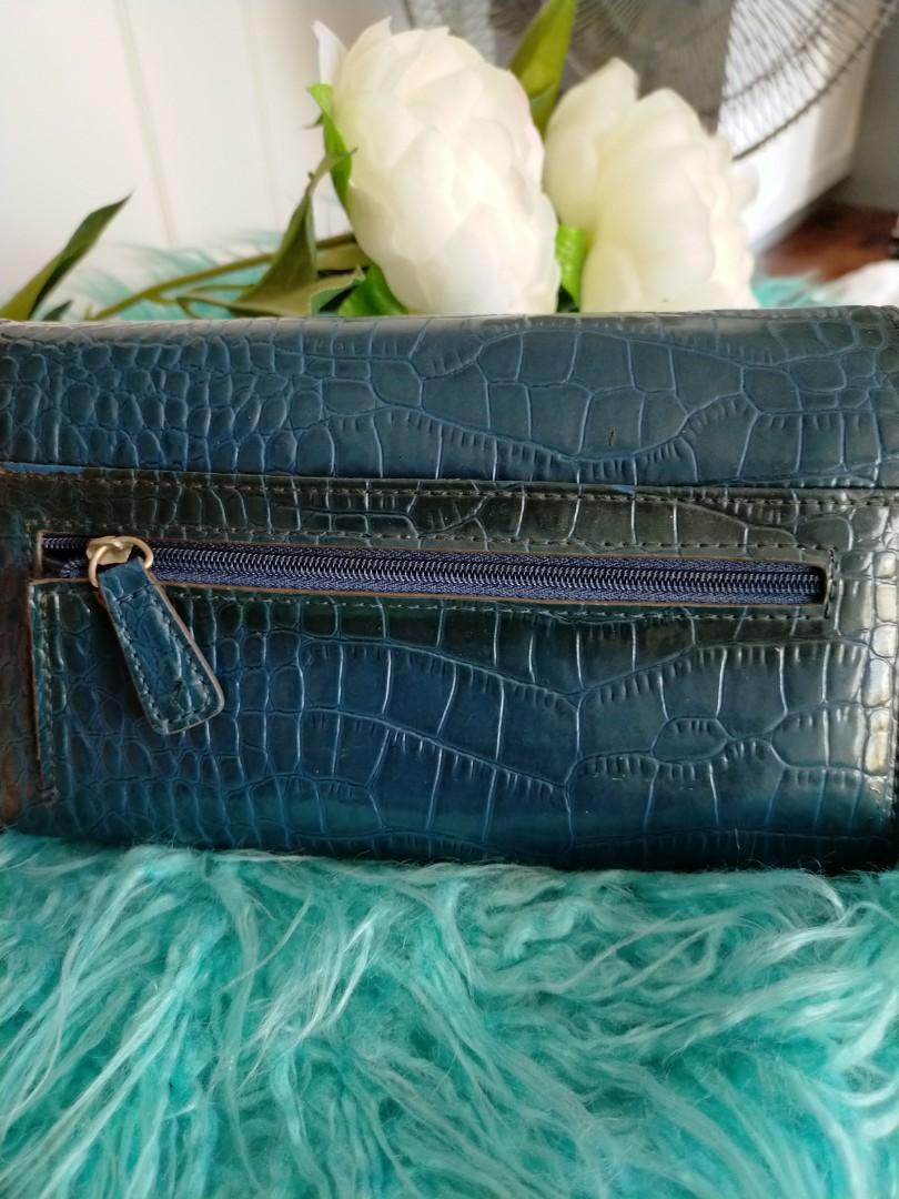 liz claiborne wallet organizer