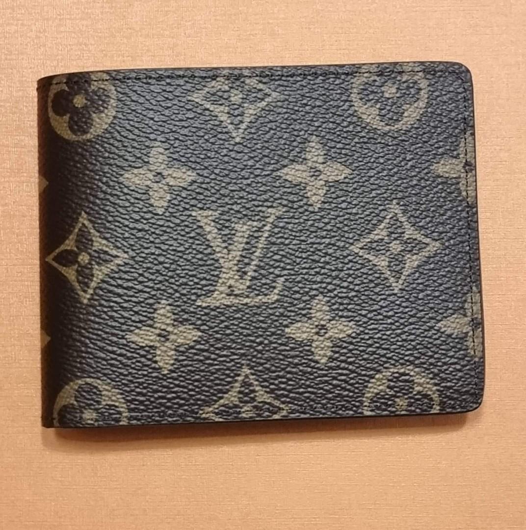 Louis Vuitton Wallet Men Genuine, Luxury, Bags & Wallets on Carousell