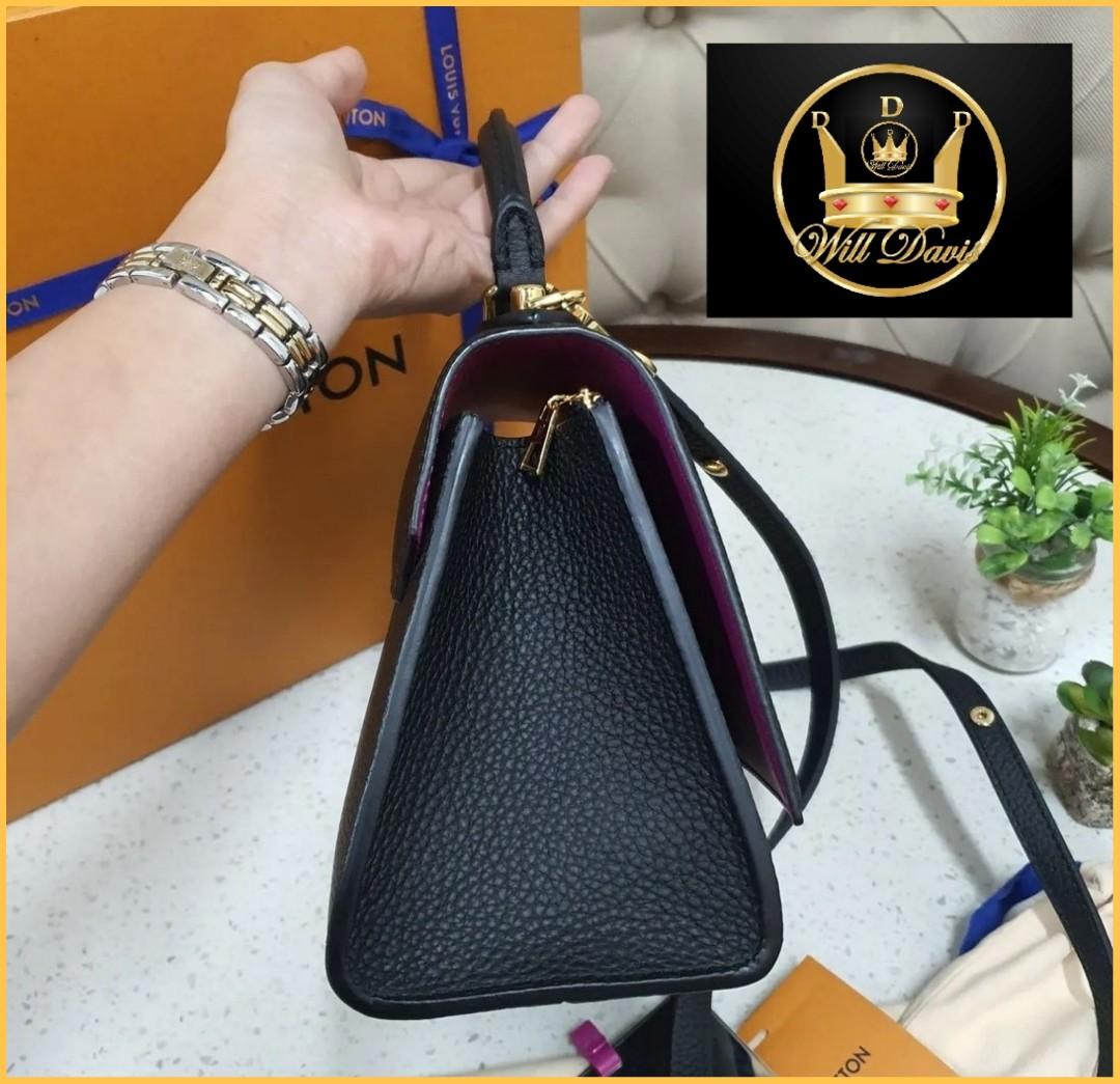 Louis Vuitton Twist One Handle Taurillon Black Leather PM Bag(With Twilly  Freebie)👜, Luxury, Bags & Wallets on Carousell