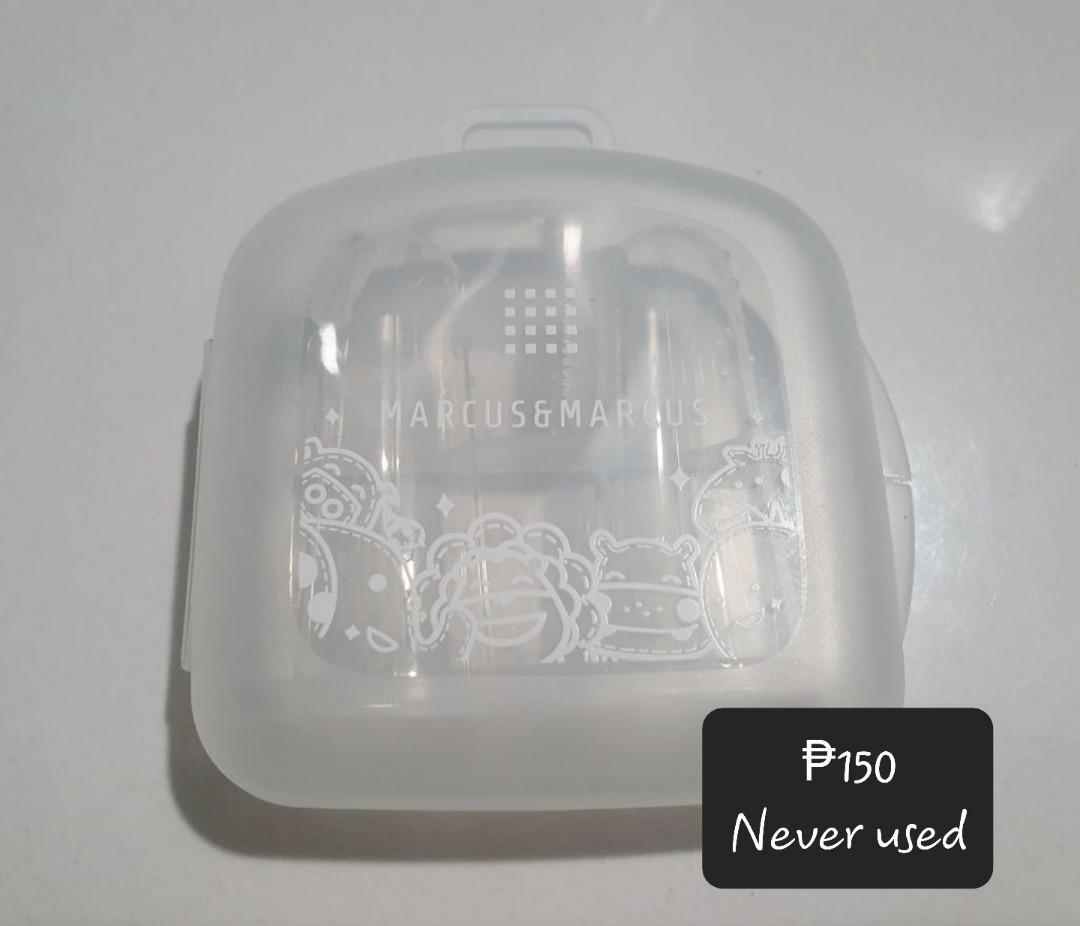Marcus & Marcus Toothbrush and Gum Massager (Category: Soothers & Pacifiers) located in Makati City. Submitted by shopwithwolfe (Listing ID 1172635832, Image 1). Description: NEW 0mos+ RFS: Unwanted gift.