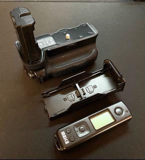 Meike MK-A9 Pro Battery Grip Holder Original for Sony A9 A7RIII A7III A7 III Camera with Remote