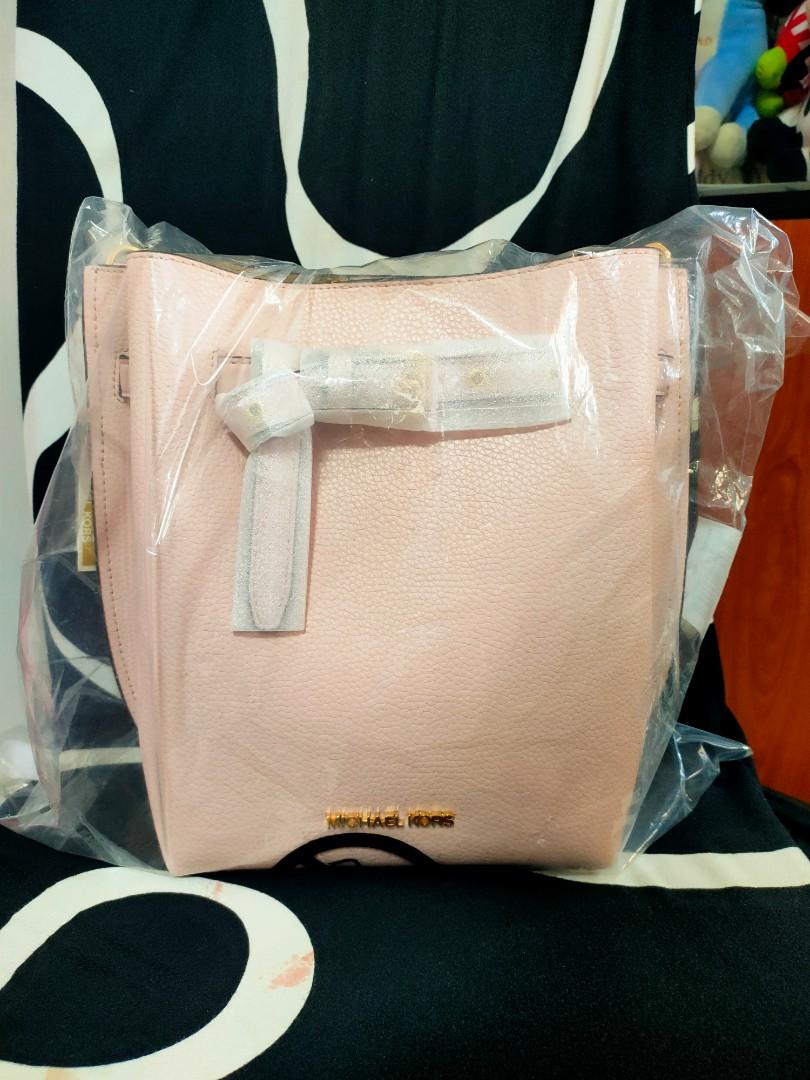 Michael Kors Emilia Small Drawstring Bucket Bag Crossbody Powder Blush Pink