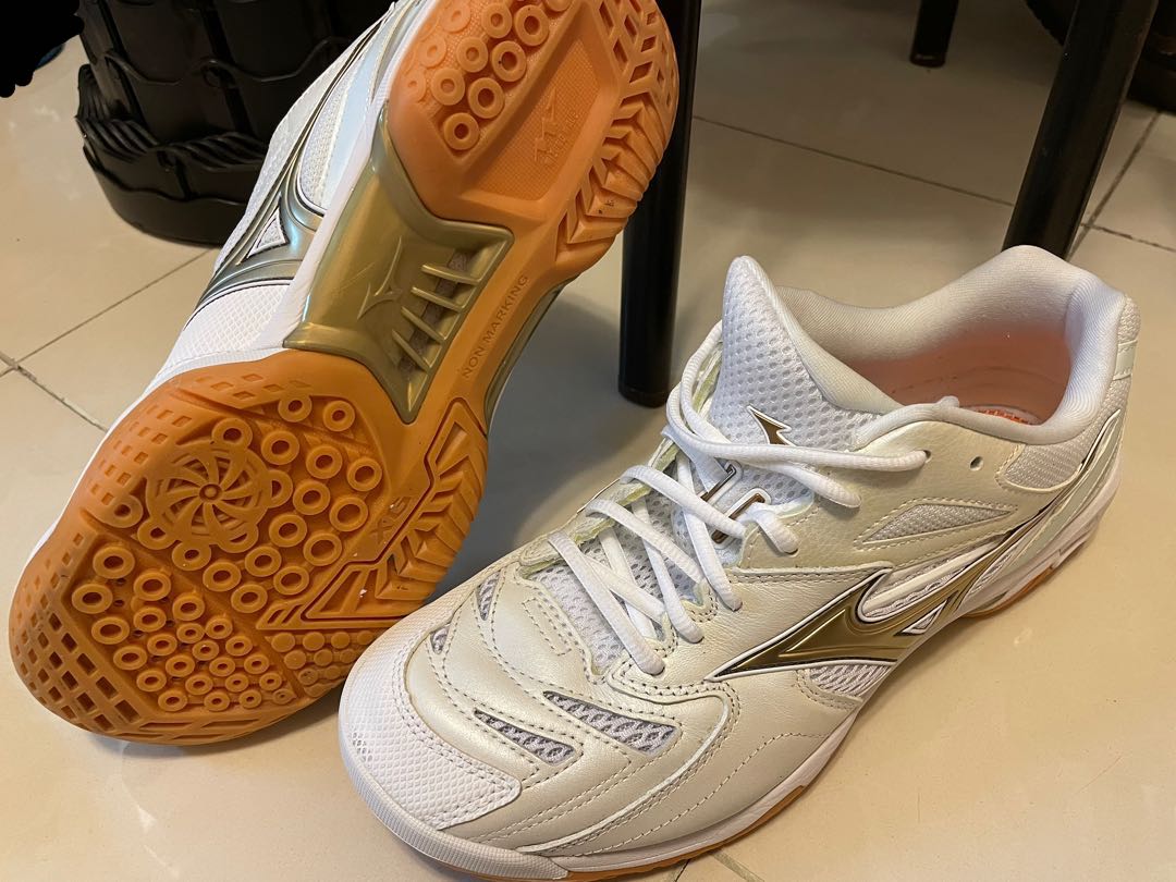 Mizuno wave outlet fang pro 2019