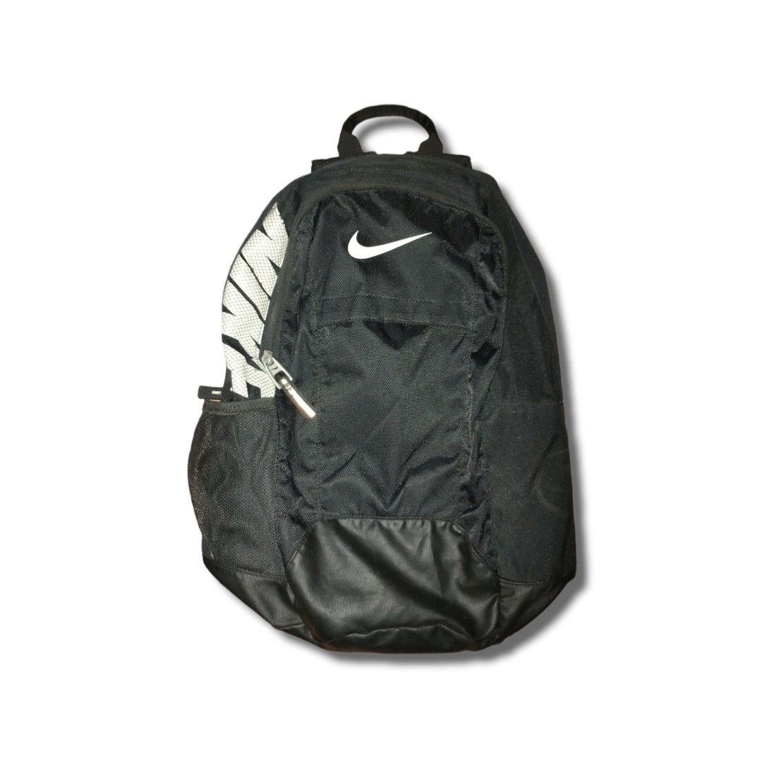 Nike Backpack / Bag Travel, Men's Fashion, Bags, Backpacks on Carousell