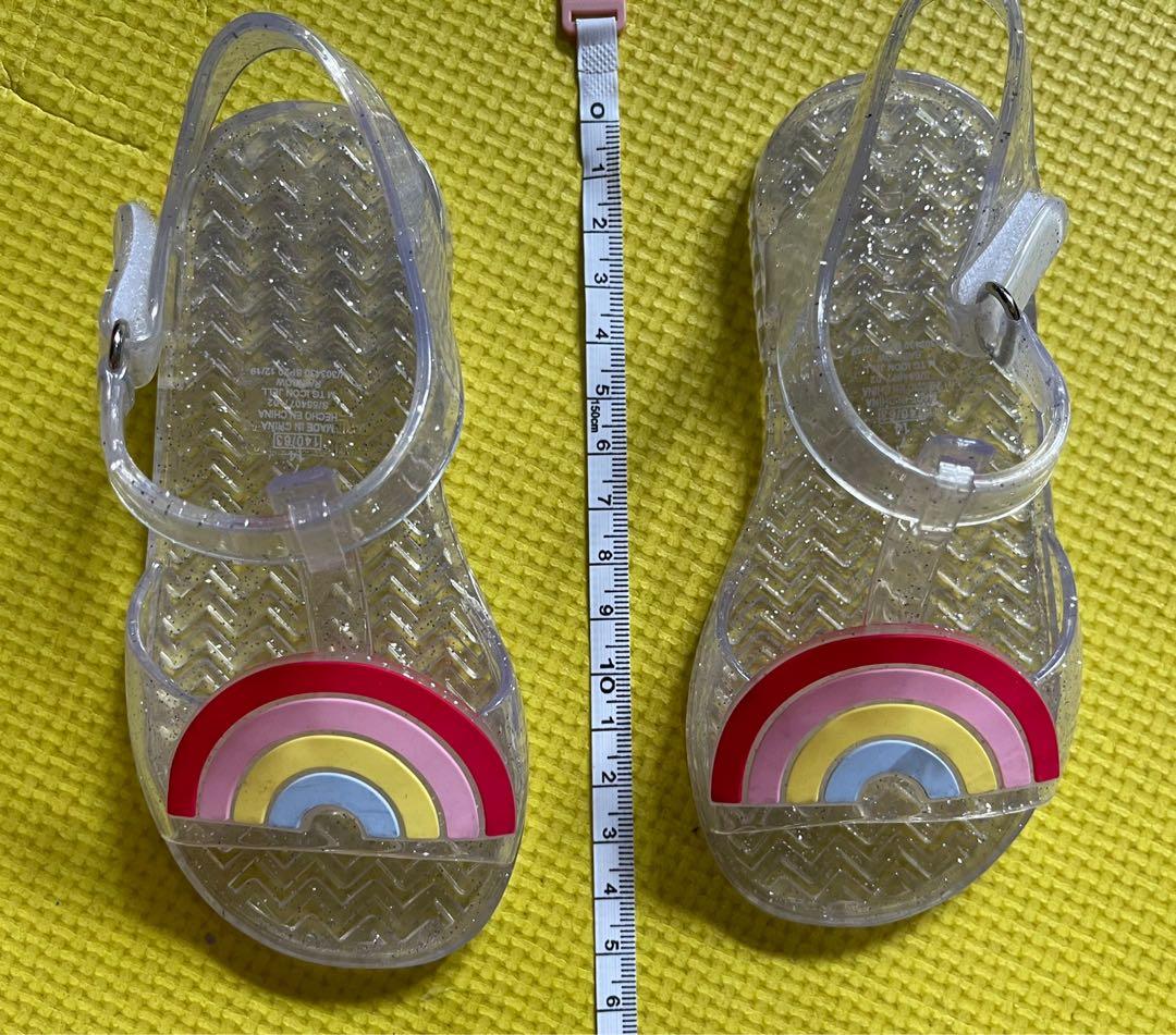 Old Navy Jelly Sandals, Babies & Kids, Babies & Kids Fashion on Carousell