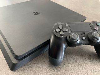 （分類：）位於 。 由 silverdot 提交（商品編號 1172659572，圖片 1）。簡介： 。