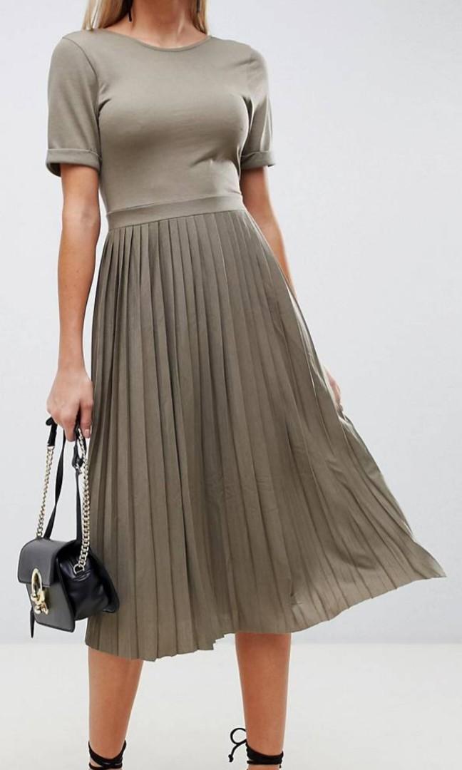 pleated skirt midi dress