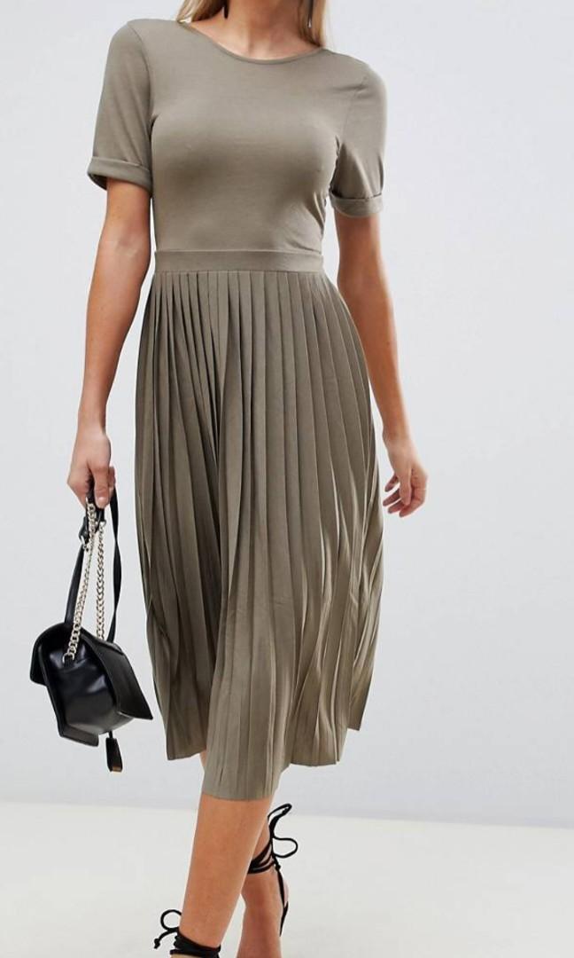 pleated skirt midi dress