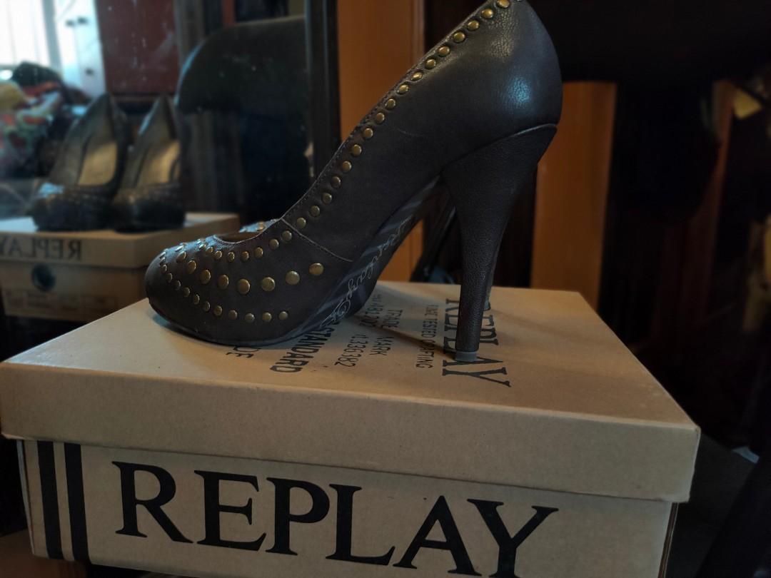 Replay pump heels