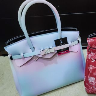 (Category: ) located in . Submitted by happywanping (Listing ID 1172602568, Image 1). Description: .