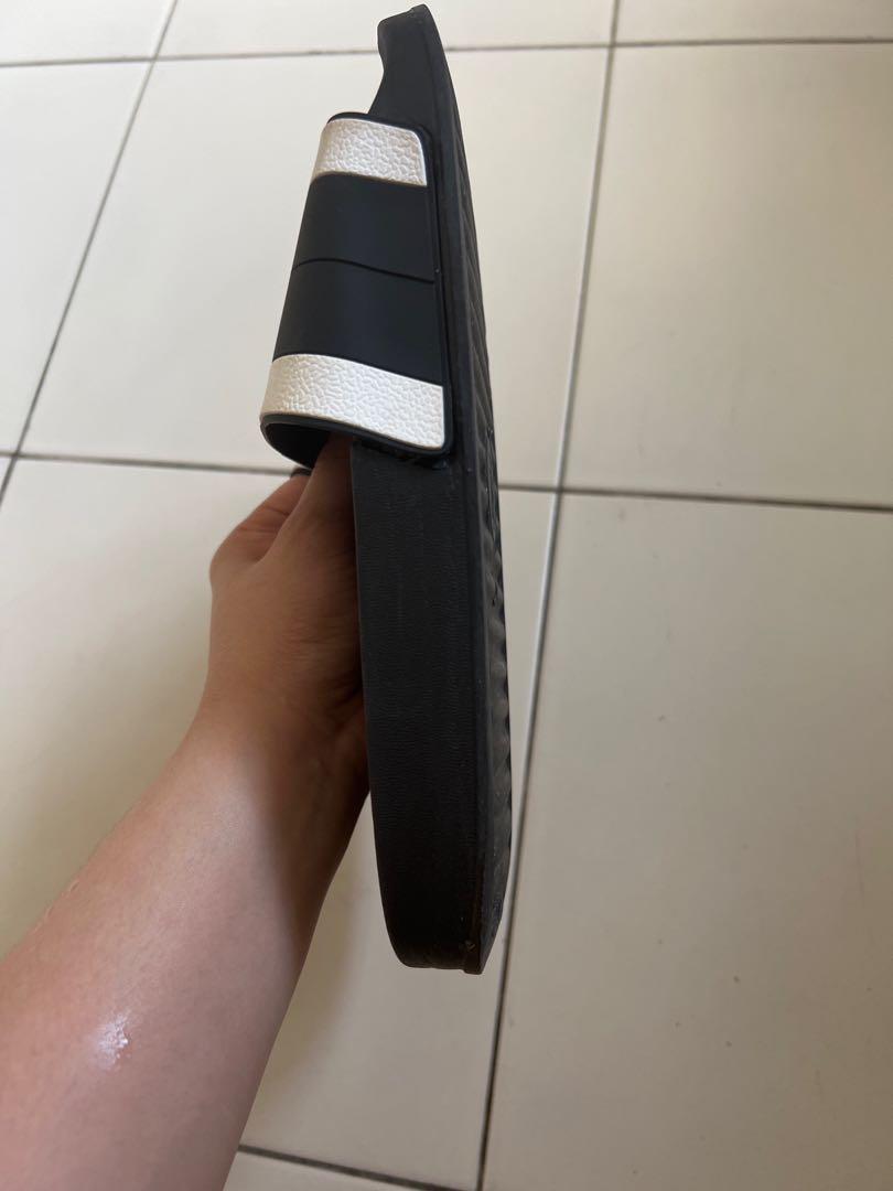 Tommy Hilfiger Slip ons, Men's Fashion, Footwear, Flipflops and Slides on  Carousell