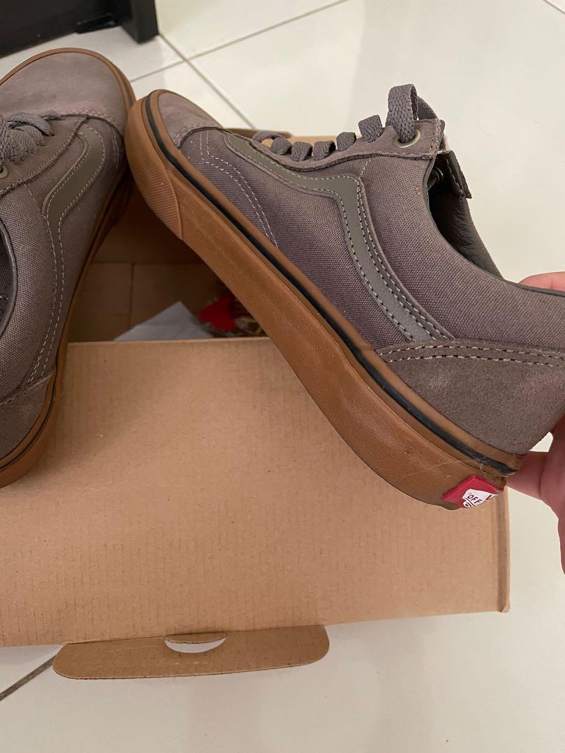 Vans falcon new arrivals gum