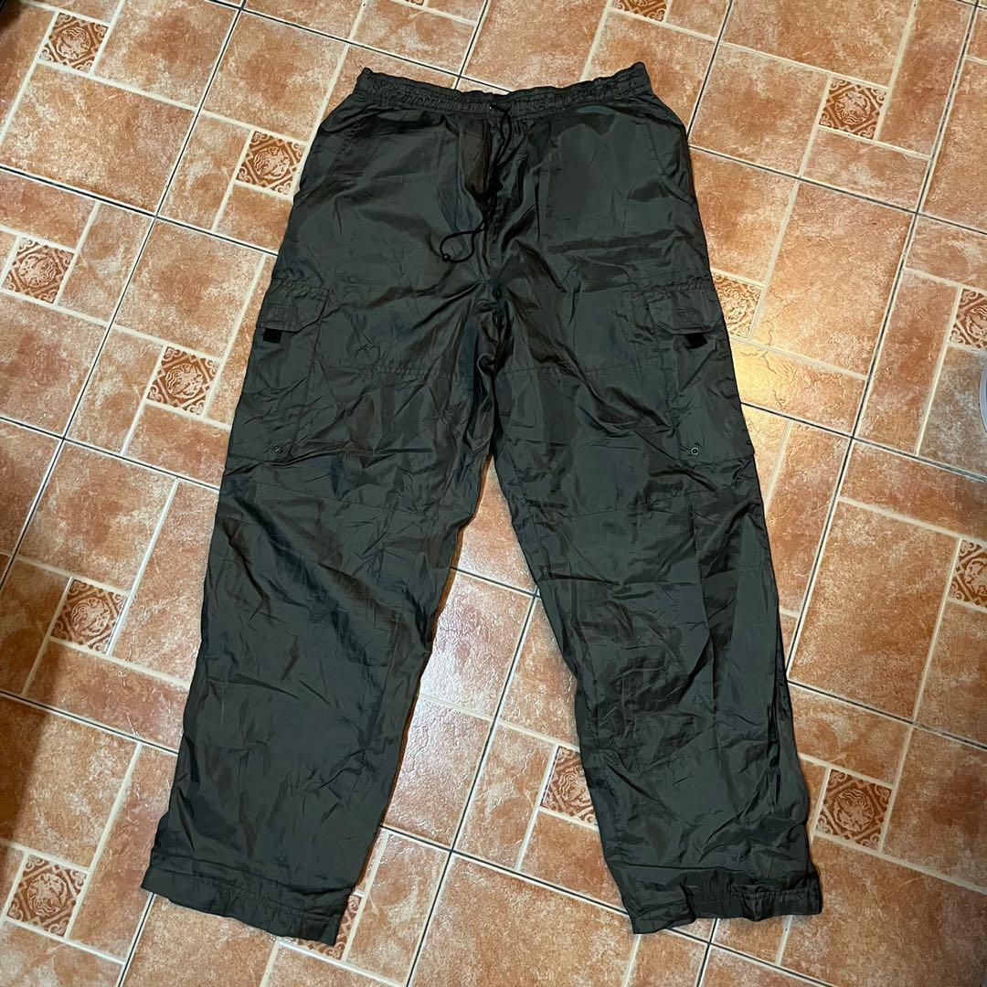 army green parachute pants y2k, Women's Fashion, Bottoms, Other Bottoms on  Carousell