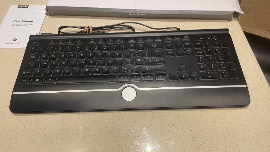 3504) Jelly Comb IWGYXFG01 Wired Keyboard w/ Wrist Support, Plug