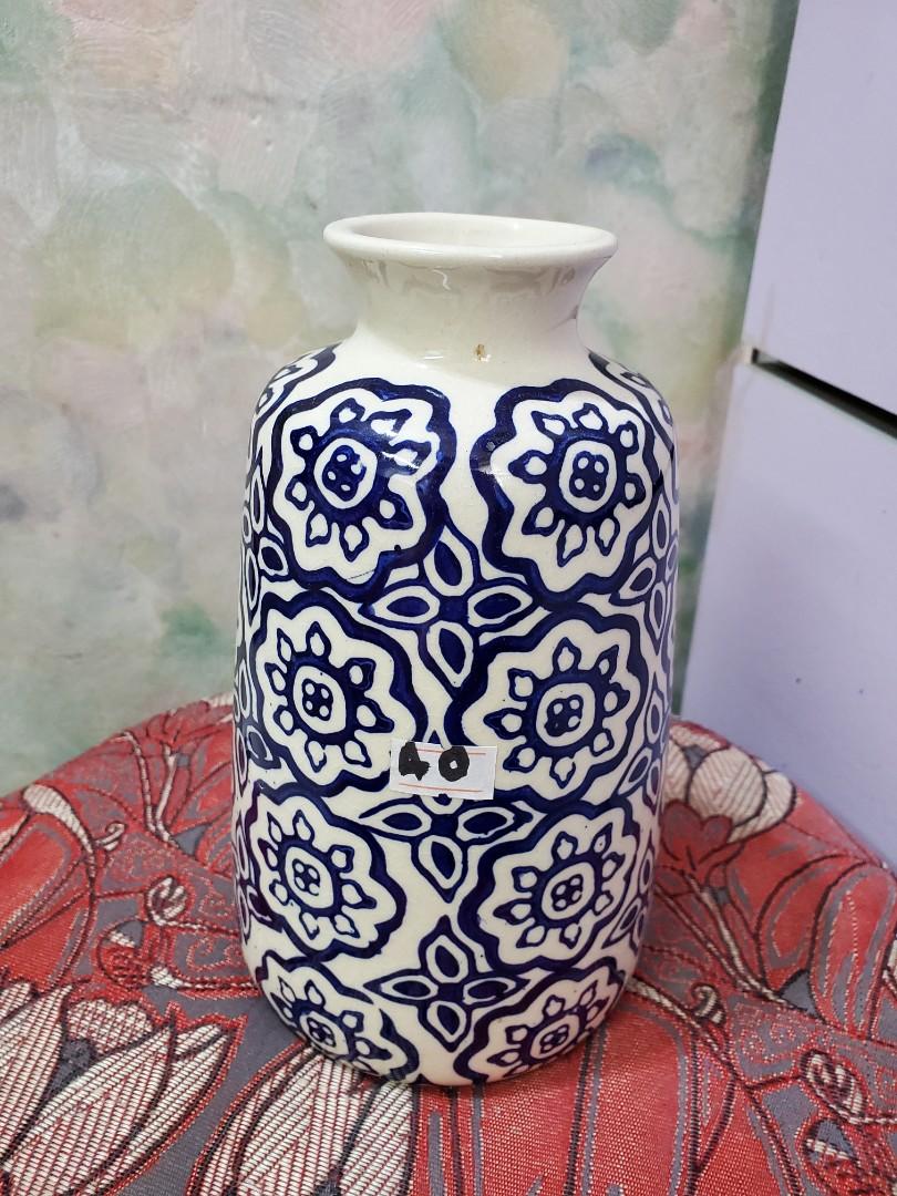 陶瓷花樽陶瓷花瓶20cmH, 傢俬＆家居, 園藝, 園藝工具和裝飾品- Carousell