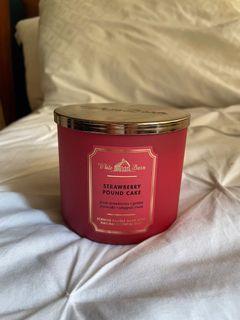 Bath&Body Works Scented Candles (Strawberry pound cake)