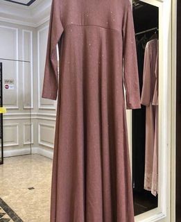 (Category: ) located in . Submitted by everythingfrommywardrobe (Listing ID 1172845229, Image 1). Description: .