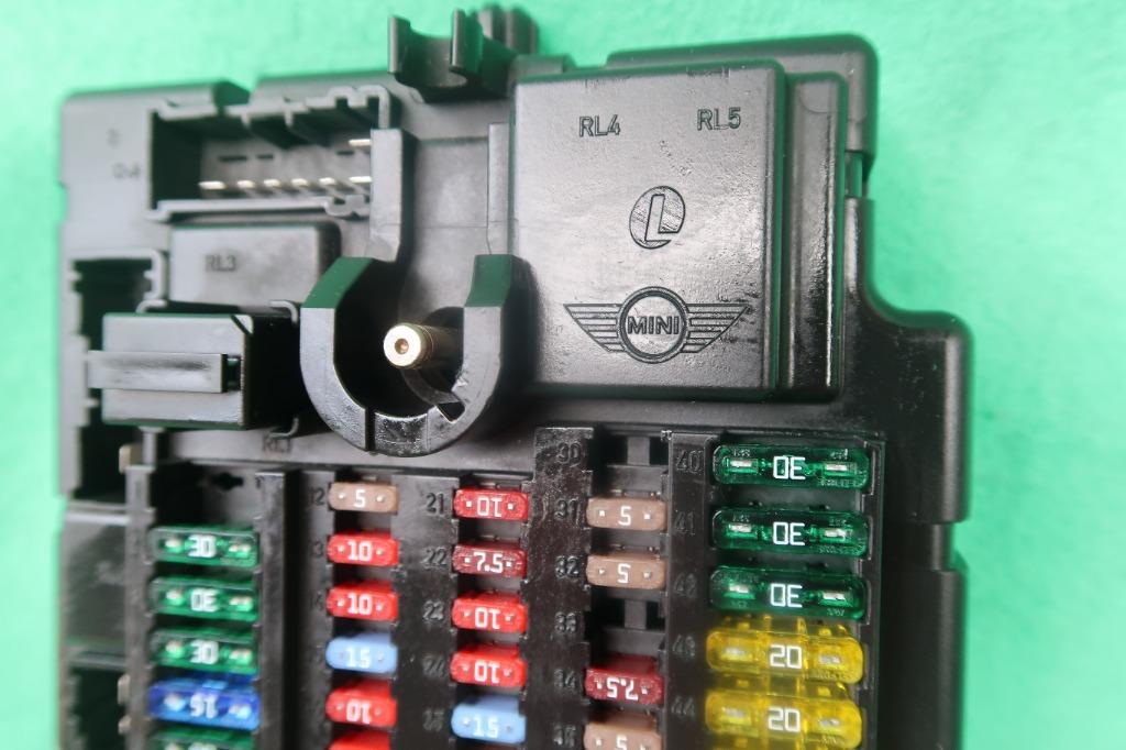 BMW R60 FUSE BOX, Auto Accessories on Carousell