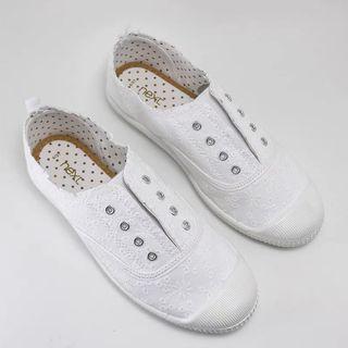 BN White Shoes