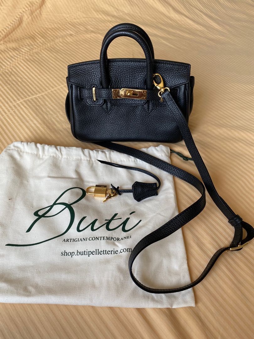 Buti Caty classic black with gold hardware