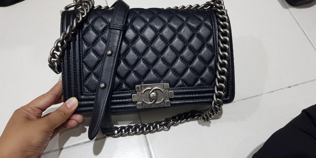 Chanel le boy lambskin Women s Fashion Bags Wallets Shoulder Bags on Carousell