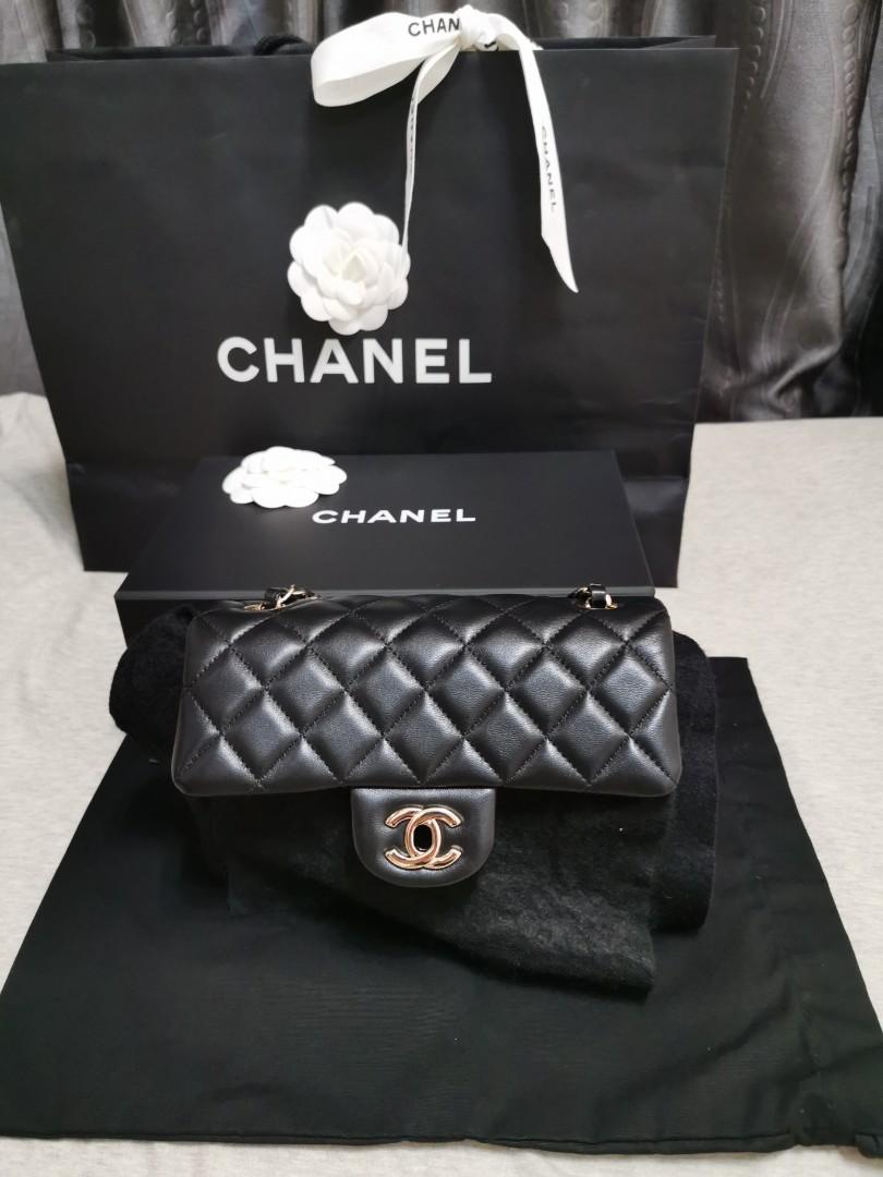 Chanel Mini Flapbag Review, Lambskin and Gold Tone Metal, Light Gray 