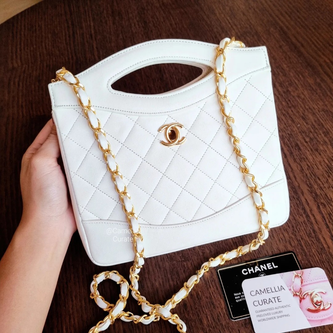 31 vintage leather handbag Chanel White in Leather - 31337202
