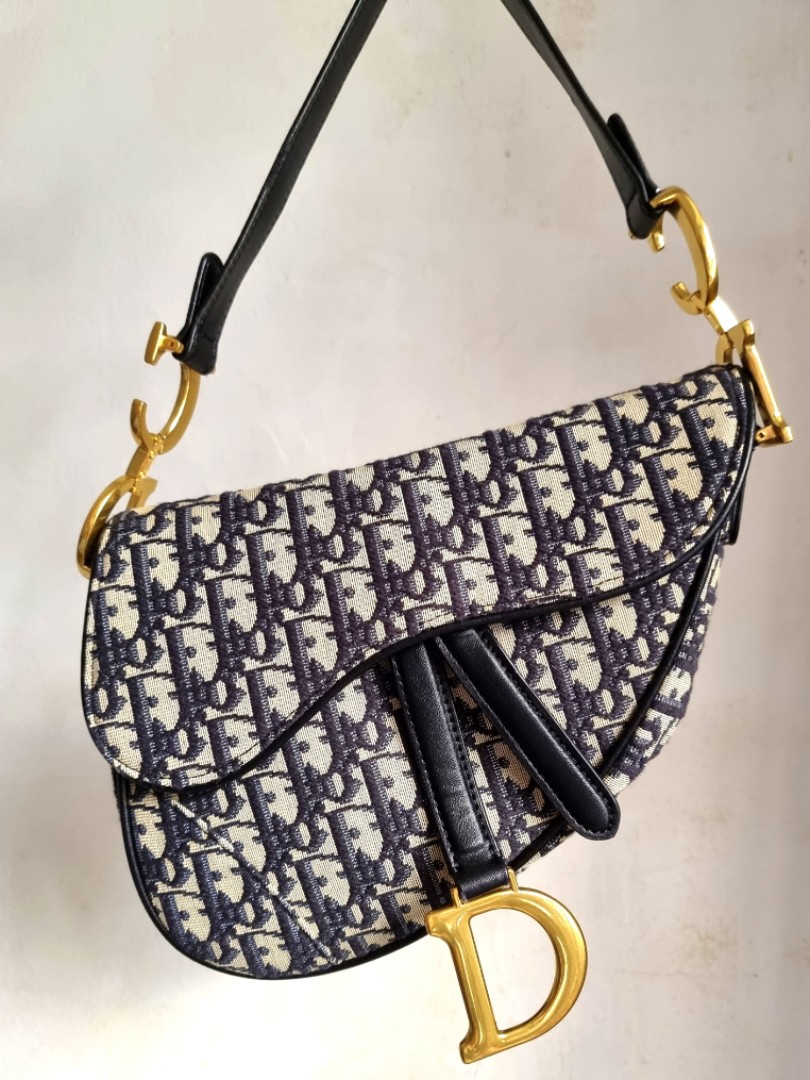 Dior Oblique Jacquard Saddle, Luxury, Bags & Wallets on Carousell