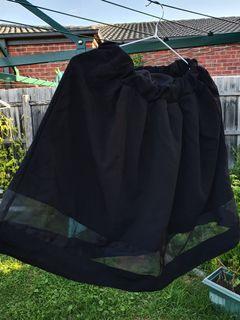 Elegant black miniskirt