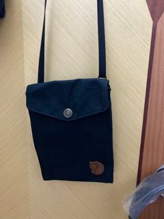 （分類：）位於 。 由 Hongkonger_21 提交（商品編號 1172942749，圖片 1）。簡介： 。
