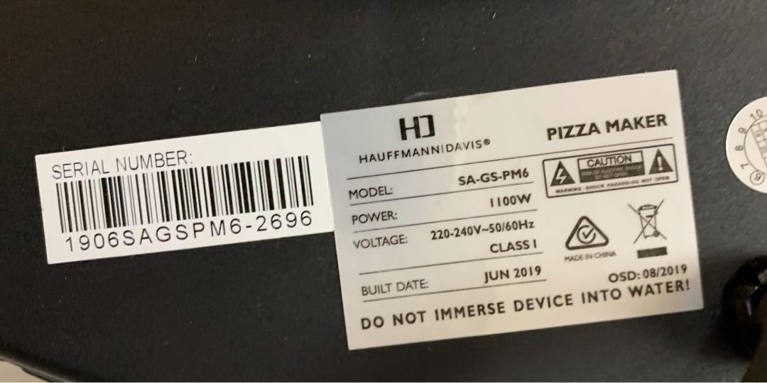 Hauffman Davis SA-GS-PM6 Mini Pizza Maker (Category: Bakeware) located in Pasay City. Submitted by jen.pen (Listing ID 1172805872, Image 3). Description: Hauffman Davis SA-GS-PM6 Mini Pizza Maker * Missing lid handle, dough cutter and spatulas.