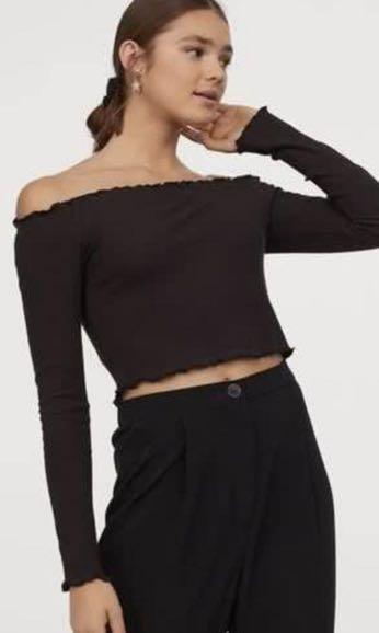 H&m black off online the shoulder top