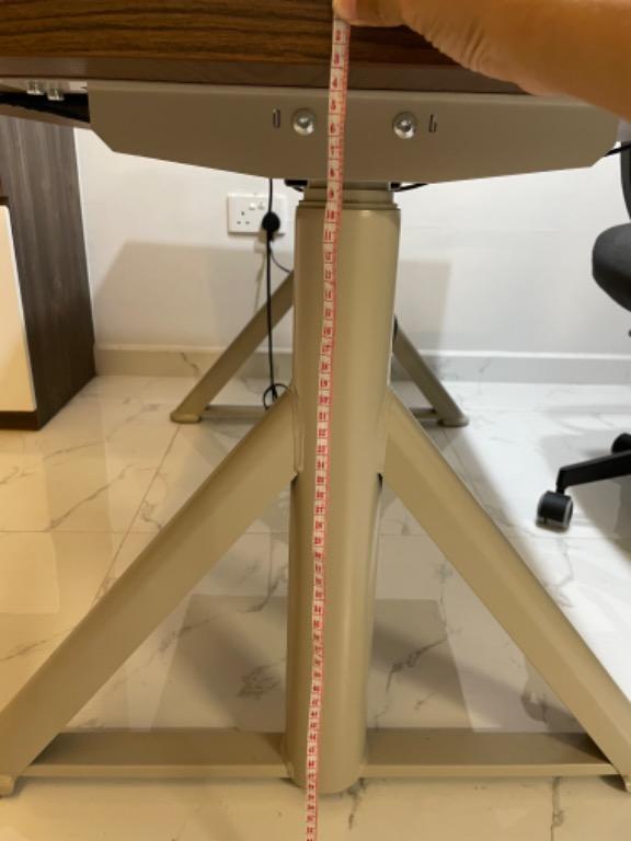 Ikea Office motorised table (height adjustable)(bluetooth control