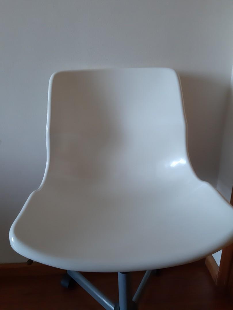 IKEA SNILLE White Swivel Desk Chair, Furniture & Home Living, Furniture