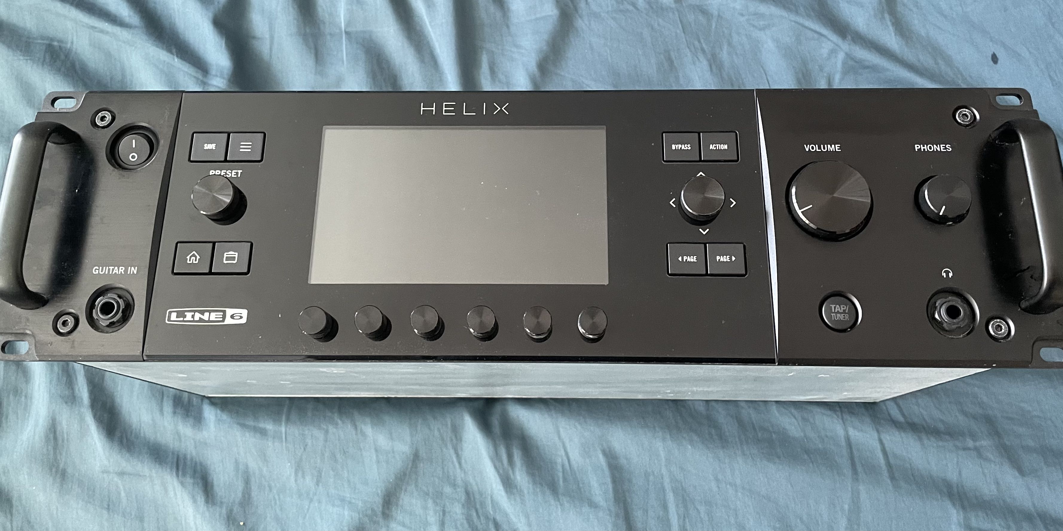 Line 6 Helix Rack, Hobbies & Toys, Music & Media, Music Accessories on ...