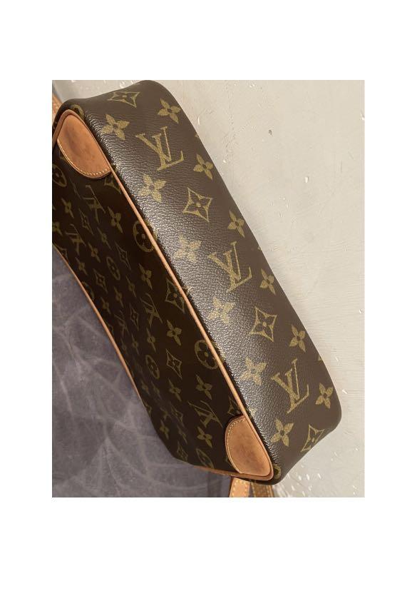 Louis Vuitton Monogram Trocadero 27 Crossbody bag 930lv21
