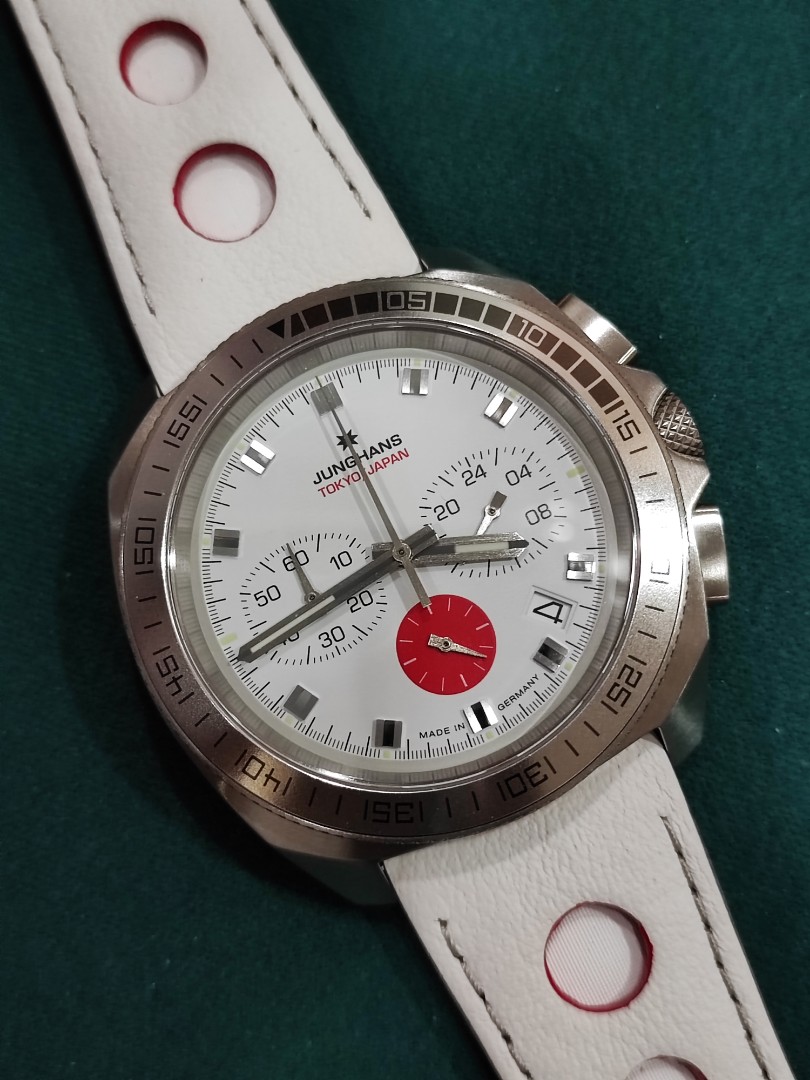Junghans 1972 2025 chronoscope