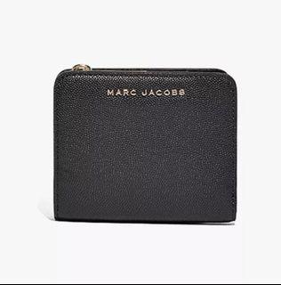Marc Jacobs M0016990 Black Saffiano Leather With Gold Hardware Medium  Women's Bifold Wallet