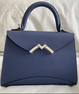 (Category: ) located in . Submitted by LovePrettyBags (Listing ID 1172787156, Image 1). Description: .