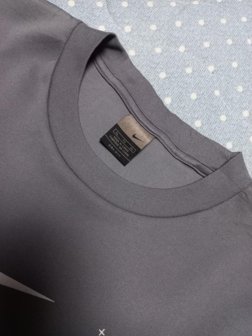 VTG Nike earth map centre swoosh, Men's Fashion, Tops & Sets, Tshirts