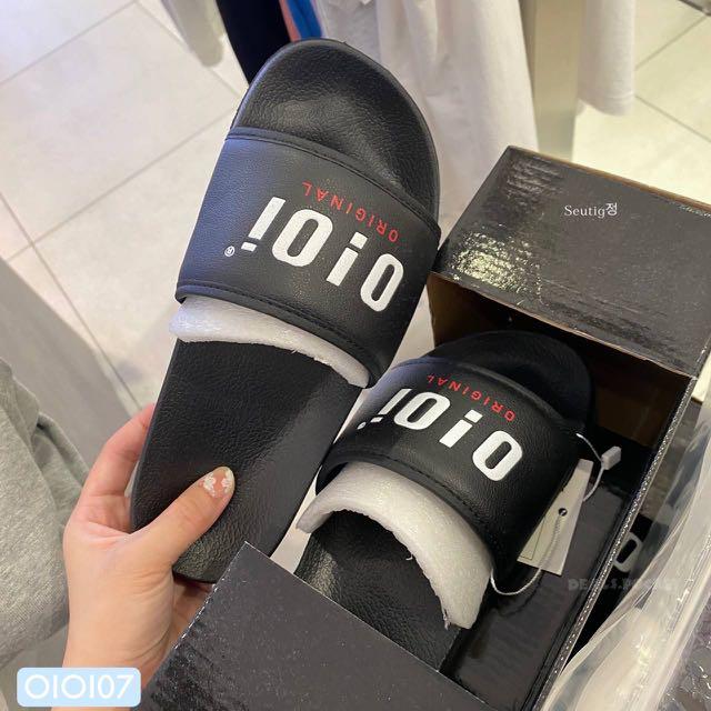 Oioi O Oi Logo Original Slider Black Men S Fashion Footwear Flipflops And Slides On Carousell